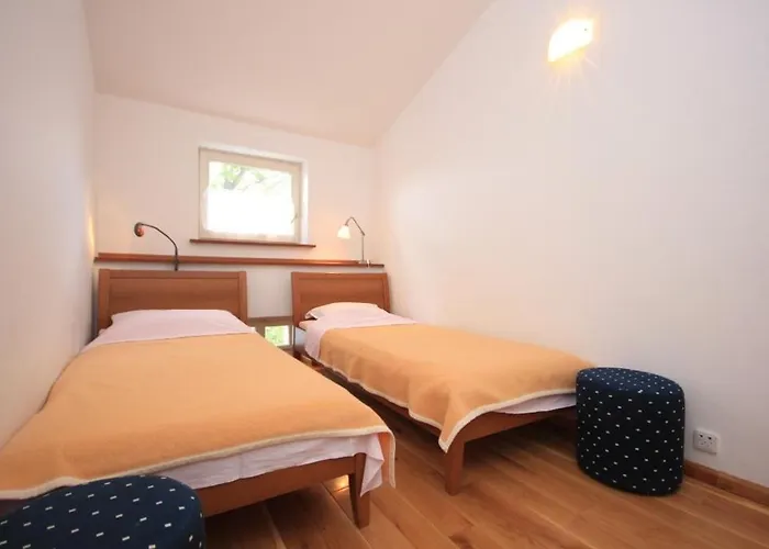 Family Friendly Seaside Moscenicka Draga, Opatija - 7798 Lägenhet Mošćenička Draga