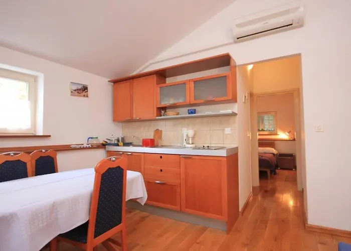 Family Friendly Seaside Moscenicka Draga, Opatija - 7798 Mošćenička Draga