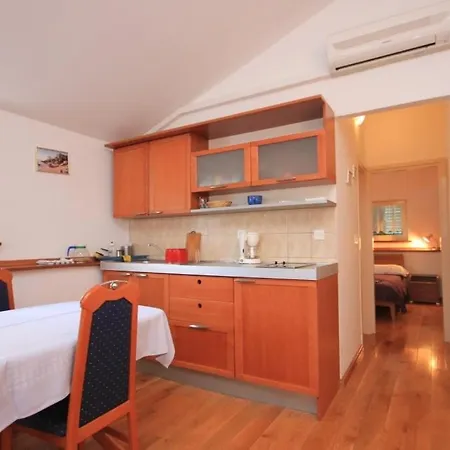 Family Friendly Seaside Moscenicka Draga, Opatija - 7798 Mošćenička Draga